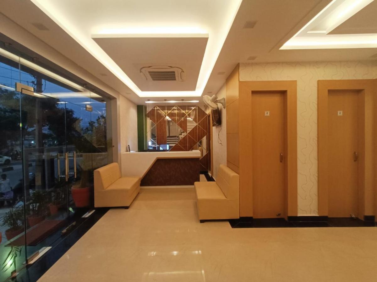 Hotel Royal Casa Lucknow Exteriör bild