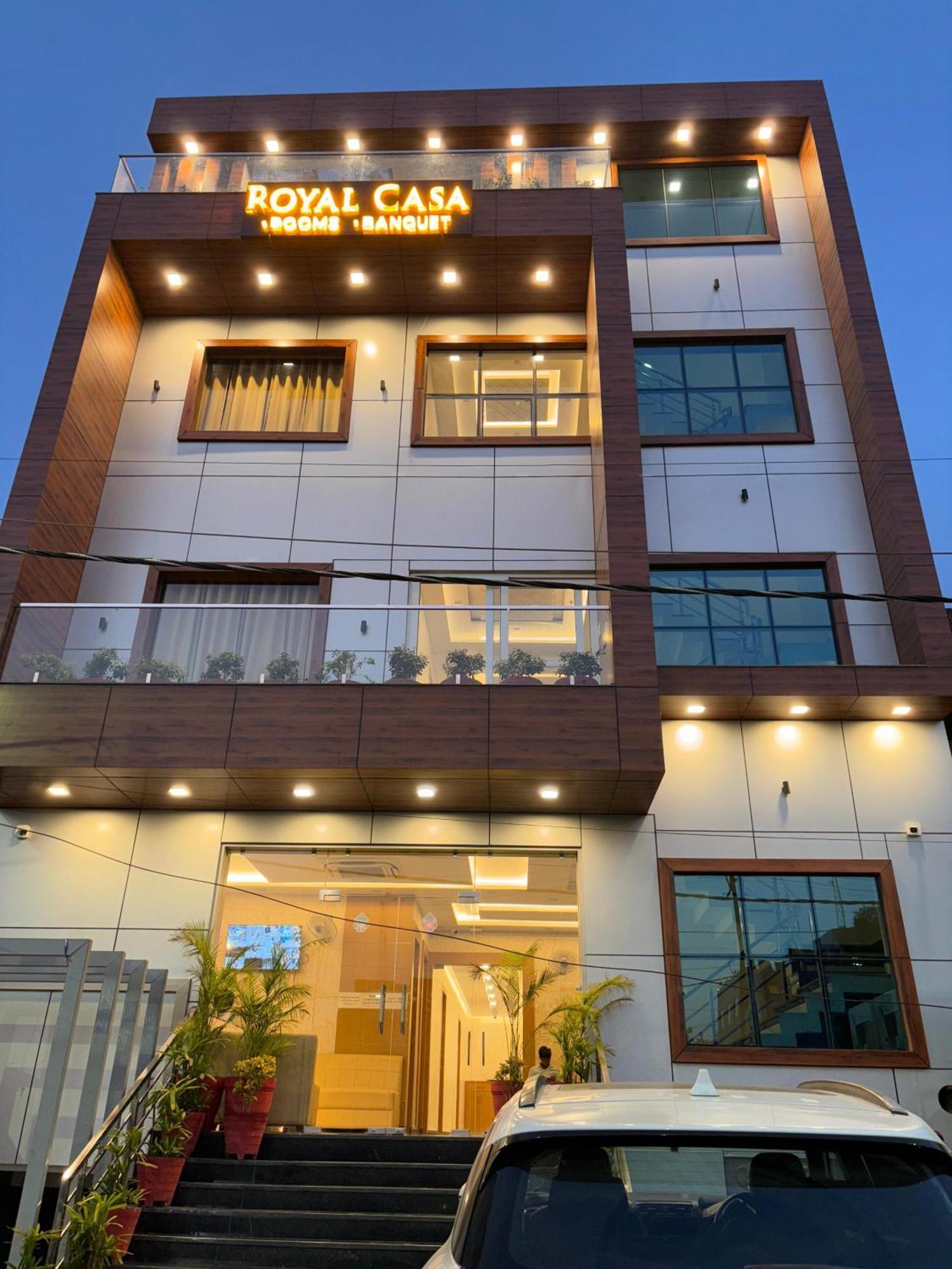 Hotel Royal Casa Lucknow Exteriör bild